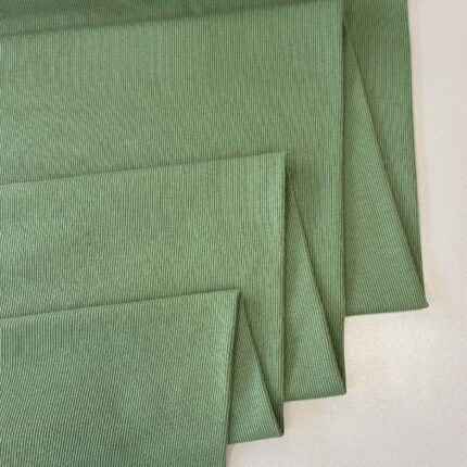 Vidutinio storumo rib trikotažas Šalavijo žalia