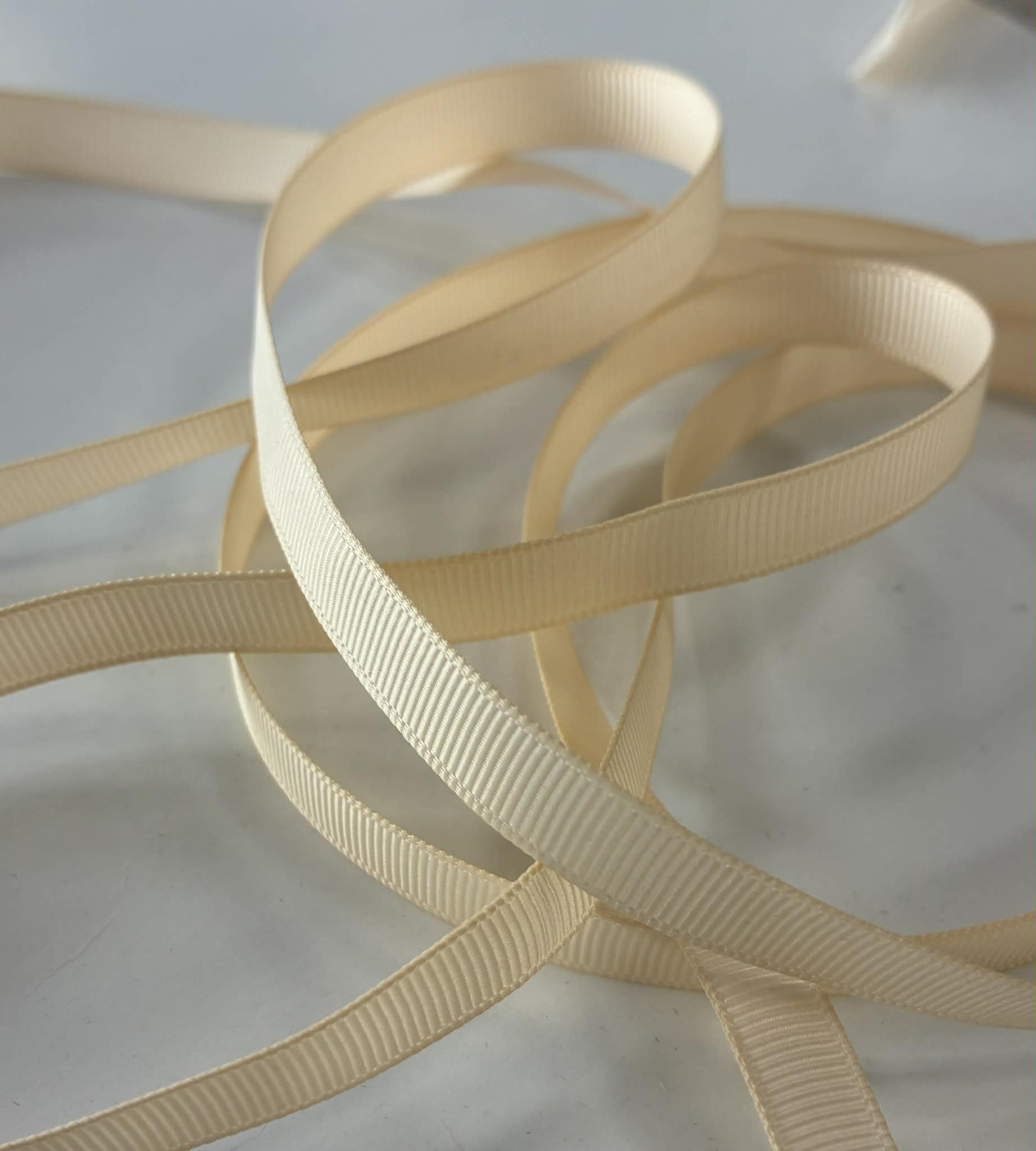 Grosgrain juostelė, 9 mm Gelsva 39 Grosgrain juostelė, 9 mm Gelsva 39